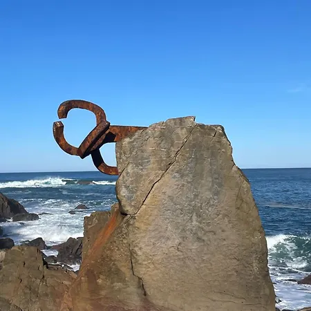 Cozy 6' From San Sebastian + Parking Usúrbil