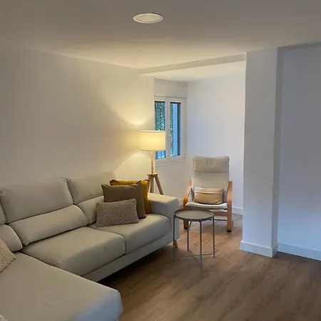 Apartment Cozy 6' From San Sebastian + Parking