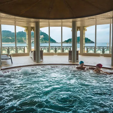 Cozy 6' From San Sebastian + Parking