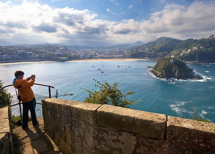 Cozy 6' From San Sebastian + Parking Lägenhet Usúrbil